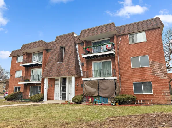 12620 S Alpine Dr APT 6, Alsip, IL 60803