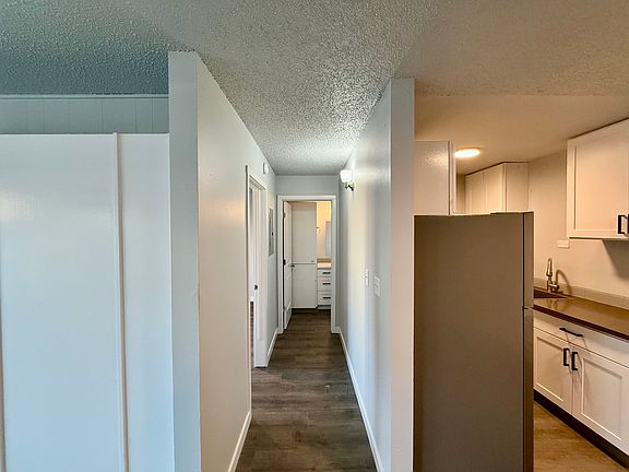 4th image of 1725 SW Barton St APT 201