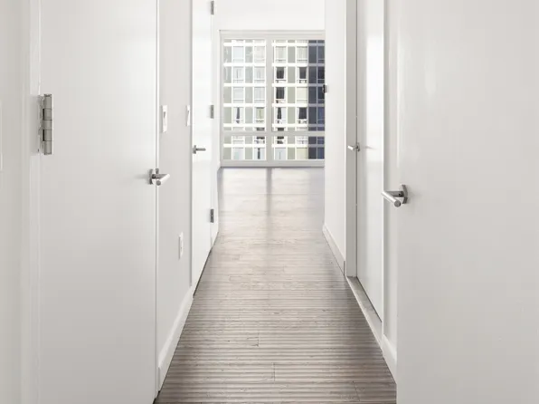 247 West 46th Street image 5 of 10