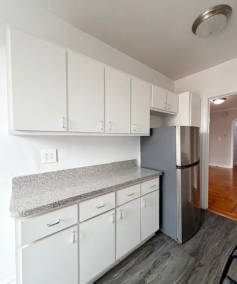416 E 17th St #6 — Photo 10