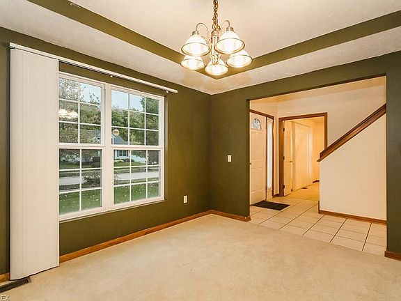 3rd image of 24290 Rushmore Dr