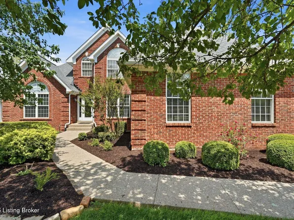 1118 Crosstimbers Dr, Louisville, KY 40245