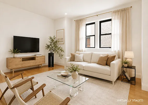 Living room, photo 1