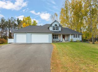 1317 Transfer Trl, Suamico, WI 54173