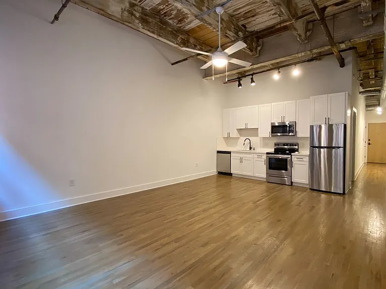 Lofts At Abrams Fixtures — Photo 54