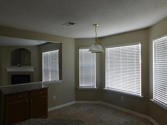 5th image of 7845 Parkmont Dr