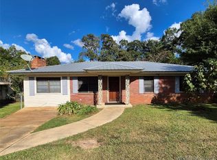 105 Elizabeth St, Evergreen, AL 36401