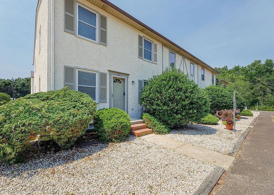 1st image of 3311 Bayshore Rd APT A5