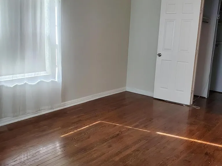 1514 Zora St — Photo 18