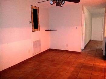 4th image of 10504 NW 80th Ct