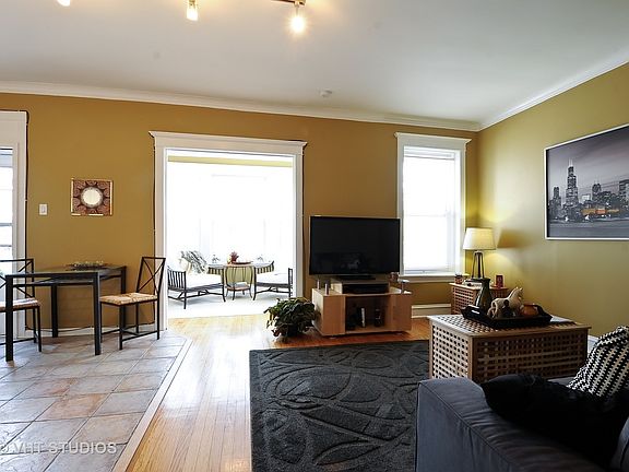 5th image of 4716 N Troy St #1