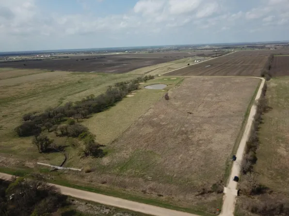 Happy Swanner Ln, Axtell, TX 76624