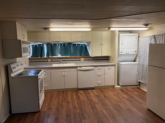 2nd image of 1106 Abbot St