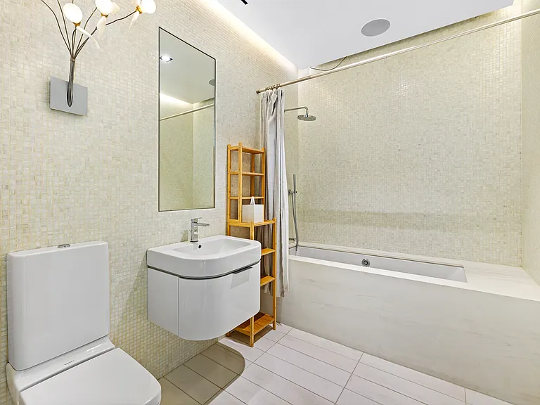 186 5th Ave #4 — Photo 8
