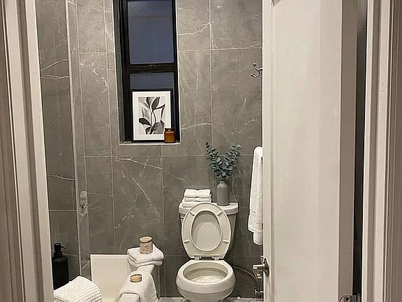 4th image of 572 W 173rd St APT 51