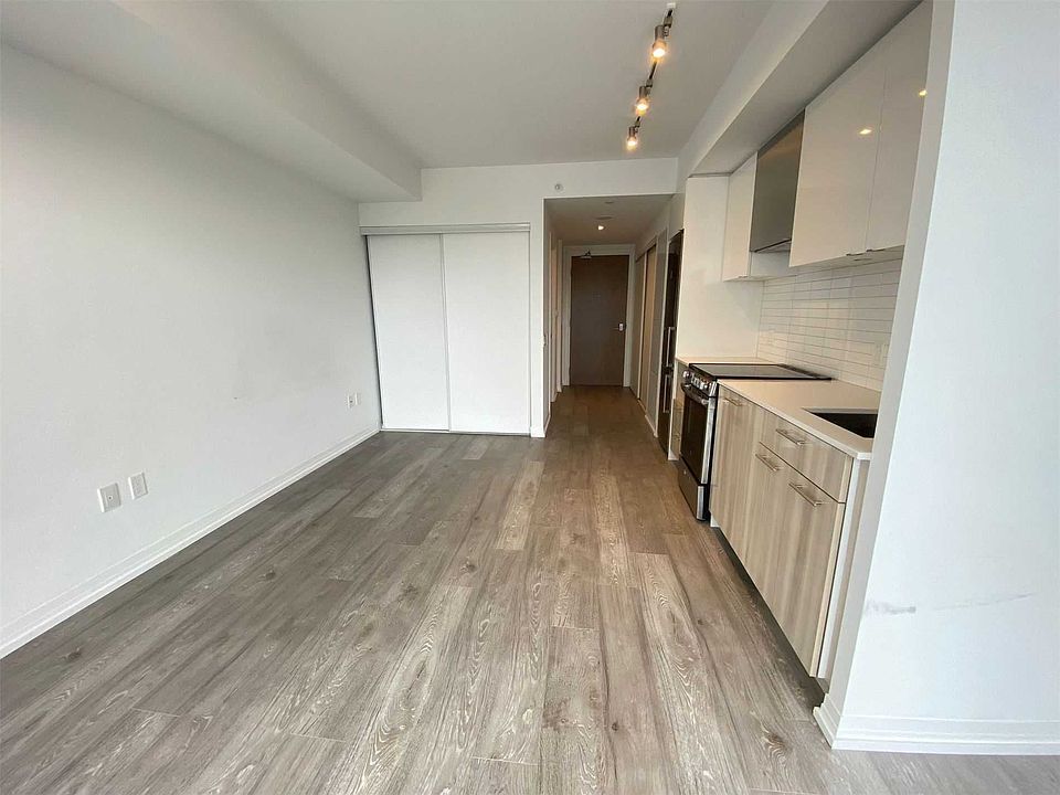 2nd image of 251 Jarvis St #1412