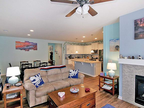 5th image of 7091 Diversey Dr