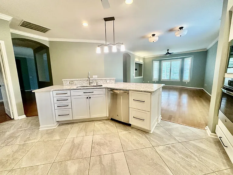 30 Raymond Rd — Photo 12