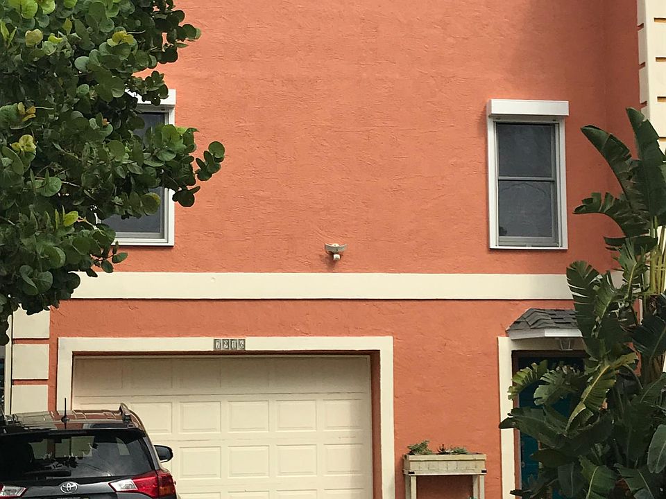 1st image of 7916 Aurora Ct