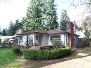 1025 C Ave, Lake Oswego, OR 97034