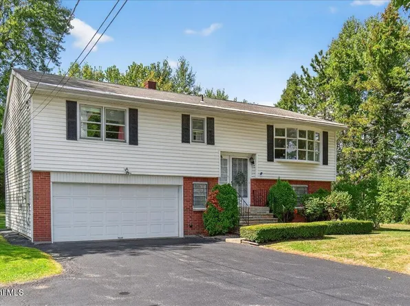 261 Pruyn Hill Road, Mechanicville, NY 12118