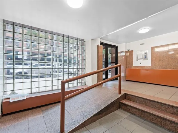 94-31 59th Avenue image 6 of 26