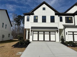4127 Millstone Park Ln, Gainesville, GA 30504