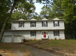 51 Murphy Cir, Bushkill, PA 18324