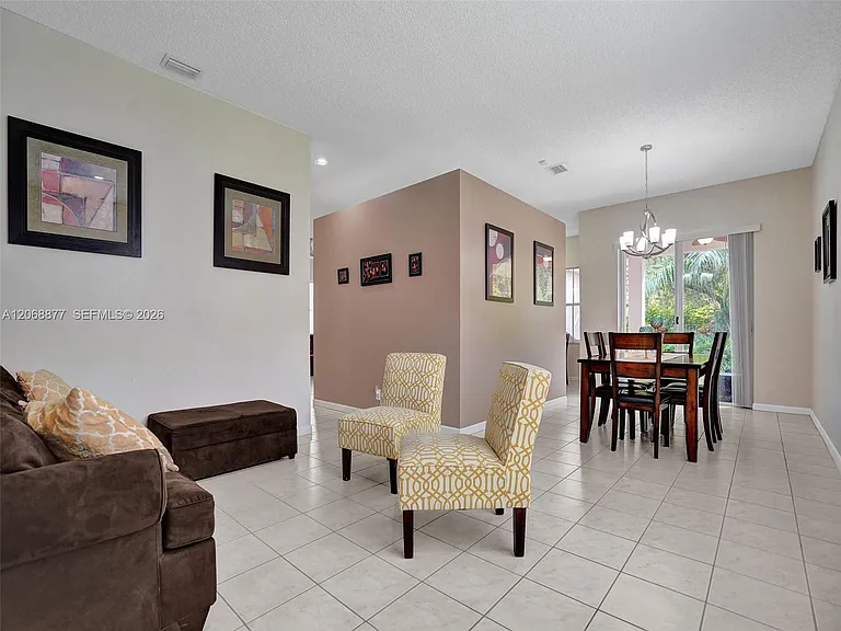 938 Bluewood Ter — Photo 41