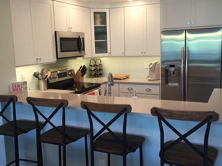 345 Mango St #304 — Photo 1