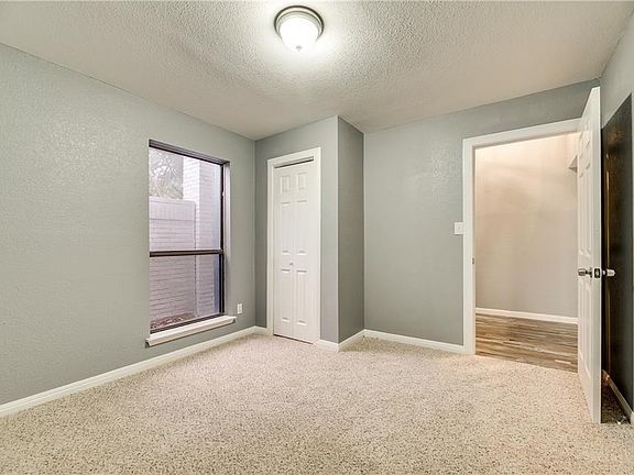5th image of 2445 Slaton Dr