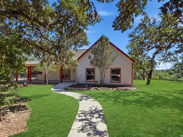 514 BURNING TREE LN, Bandera, TX 78003