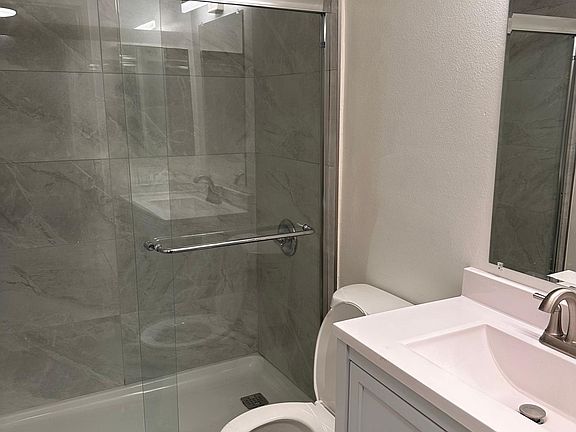 2nd image of 2759 Hermosa Ave