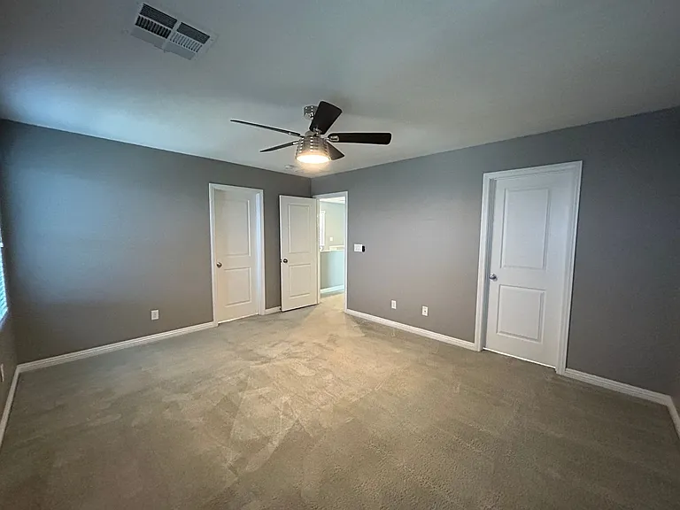 9841 Colenso Ct — Photo 10
