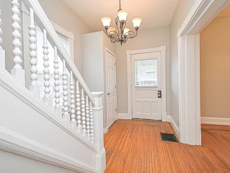 4221 Bell St — Photo 5