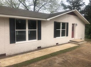 20 Covington Rd, Columbus, MS 39705