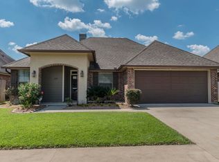 226 Cedar Grove Dr, Youngsville, LA 70592
