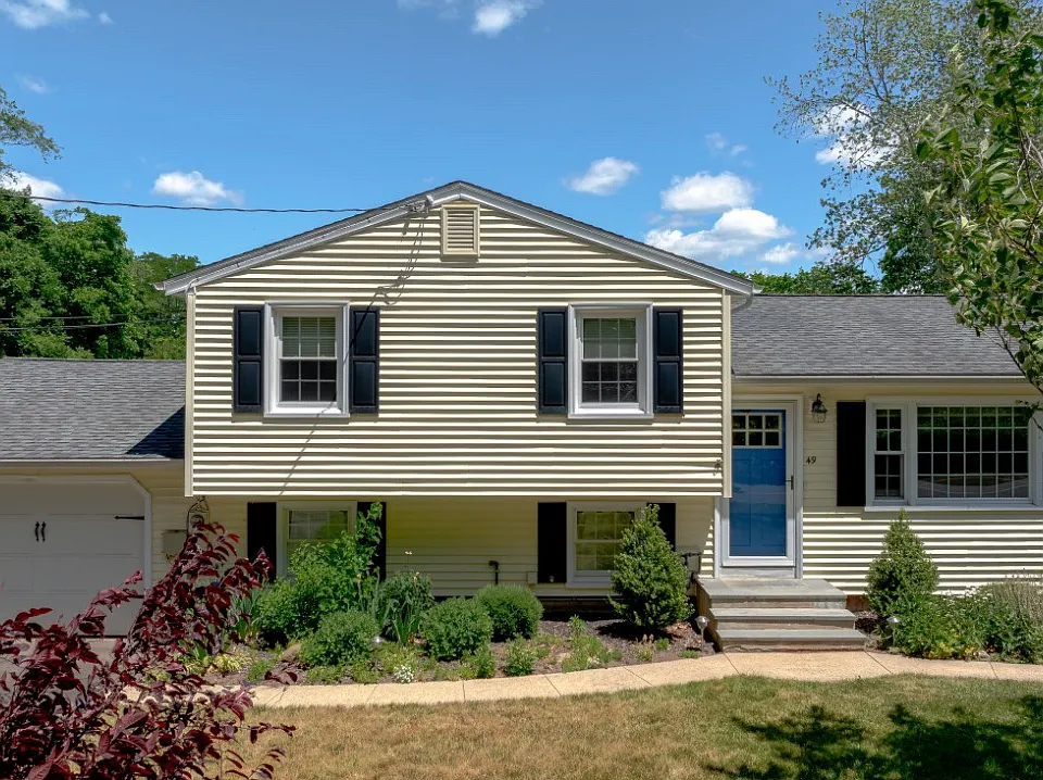 49 Stannard Ave