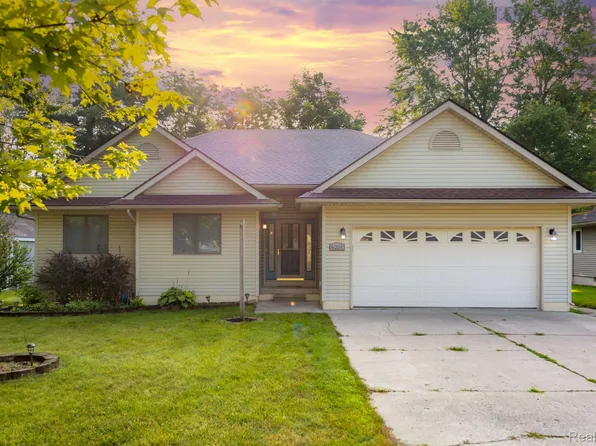 6201 Gilmore St, Van Buren Township, MI 48111