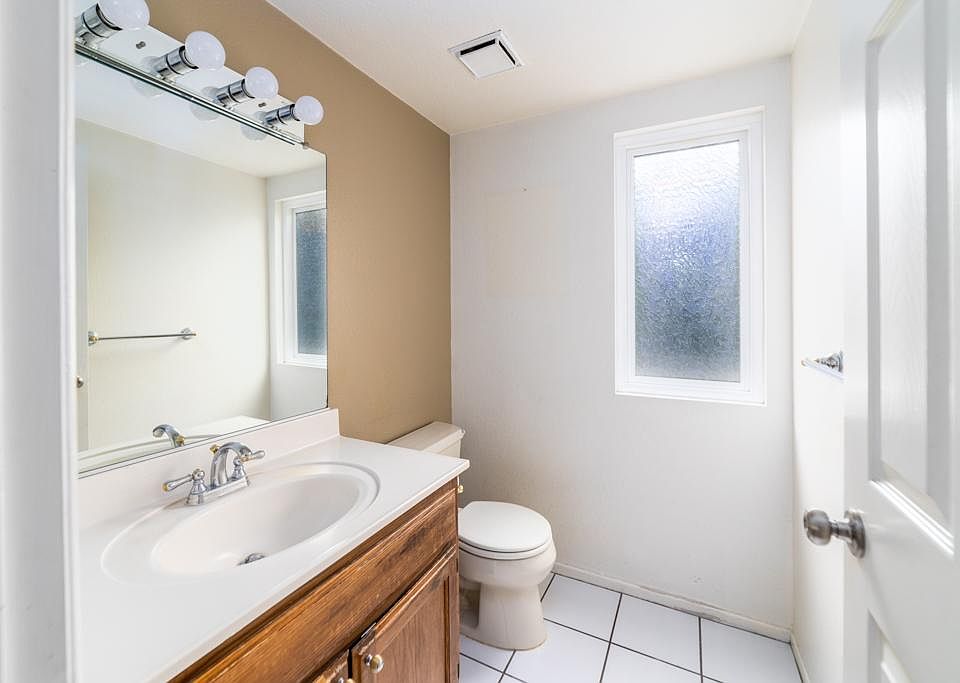 1st image of 203 W Walnut Ave #A