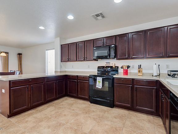 4th image of 38162 N Navarro Dr