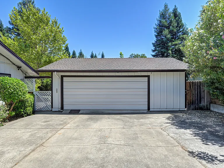 2832 Scandia Way — Photo 4