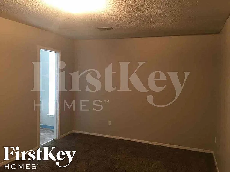 5749 Jardin Pl — Photo 13
