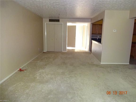 3rd image of 133 Kimrose Ln #133