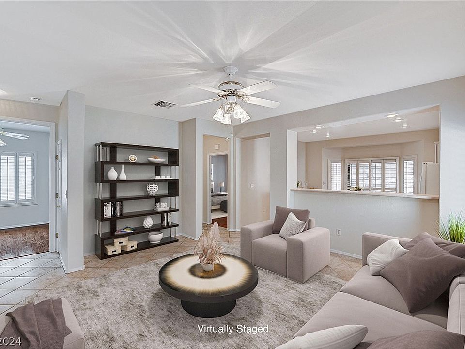 1st image of 565 Cypress Gardens Pl