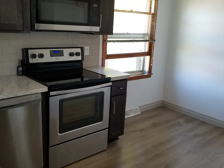 Remington Dr — Photo 4