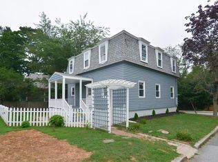 39 Sowamsett Ave, Warren, RI 02885