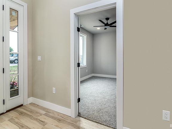 3rd image of 1010 Joanna Ct