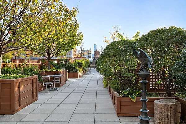 Rented by Mirador Real Estate | media 25