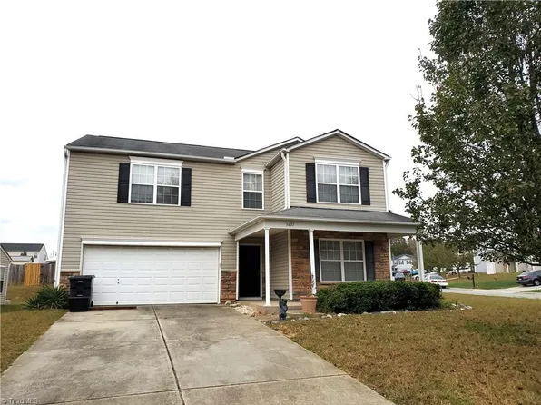 3651 Sweet Birch Dr, Greensboro, NC 27406